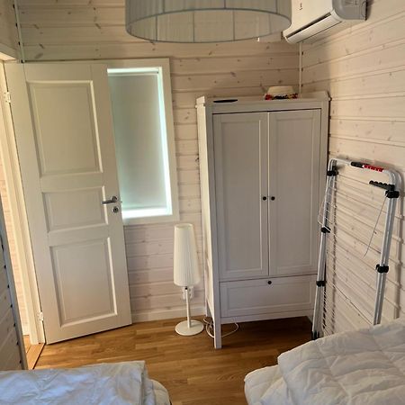 Вилла Lilla Sommarhuset Burgsvik Экстерьер фото