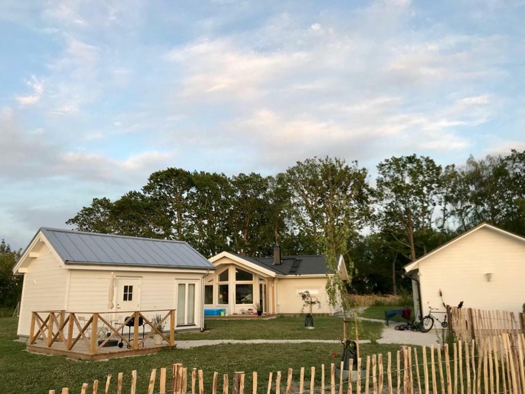 Вилла Lilla Sommarhuset Burgsvik Экстерьер фото